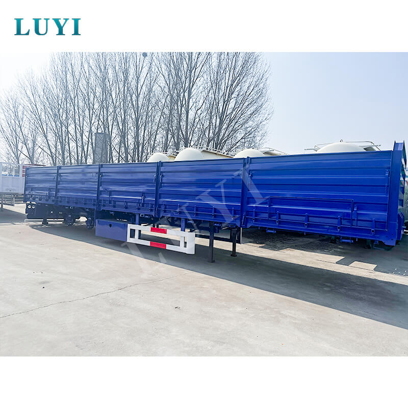 La semi-remorque à panneaux latéraux amovibles à 3 essieux Luyi a été expédiée avec succès en Zambie, renforçant ainsi la coopération logistique sino-africaine