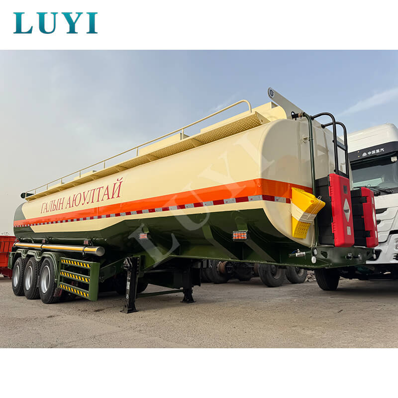 Semi-remorques citernes de pétrole personnalisées à 3 essieux expédiées en Mauritanie pour renforcer la ligne de sécurité du transport d'énergie