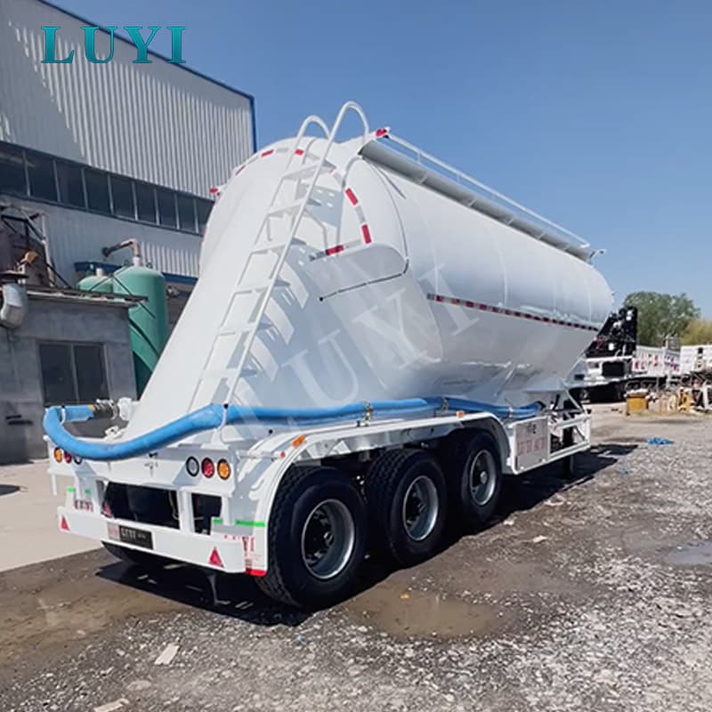 Semi-remorque-citerne de poudre 27CBM pour le transport de ciment, de cendres volantes et de vrac sec