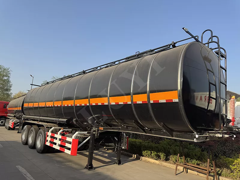 Transporteur d'asphalte liquide à 3 axes