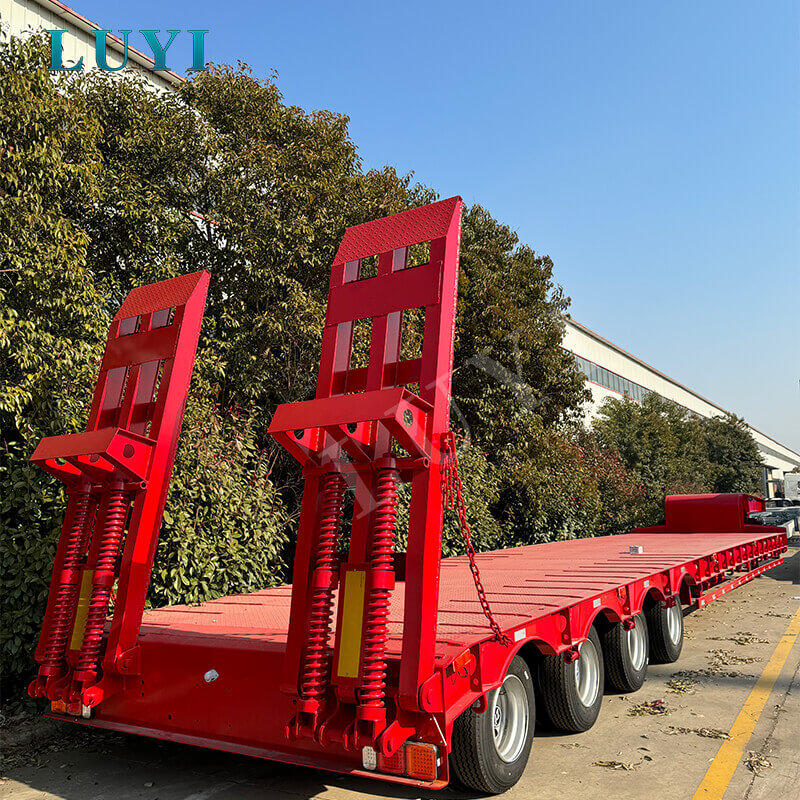 Des routes accidentées au transport lourd fiable : l'histoire de réussite d'une semi-remorque surbaissée personnalisée à 4 essieux et 40 tonnes du Botswana