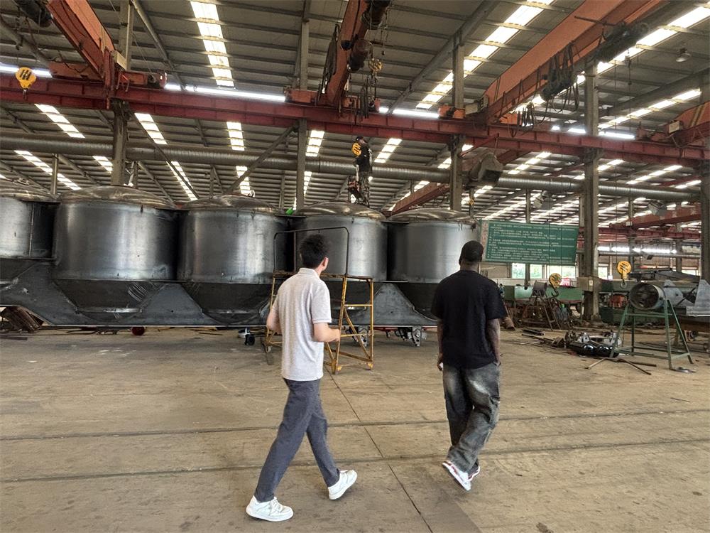 Comment un client logistique zimbabwéen a choisi les remorques à parois latérales personnalisées de Luyi Auto pour le transport transfrontalier de marchandises agricoles et en vrac Comment un client logistique zimbabwéen a choisi les remorques à parois latérales personnalisées de Luyi Auto pour le transport transfrontalier de marchandises agricoles et en vrac