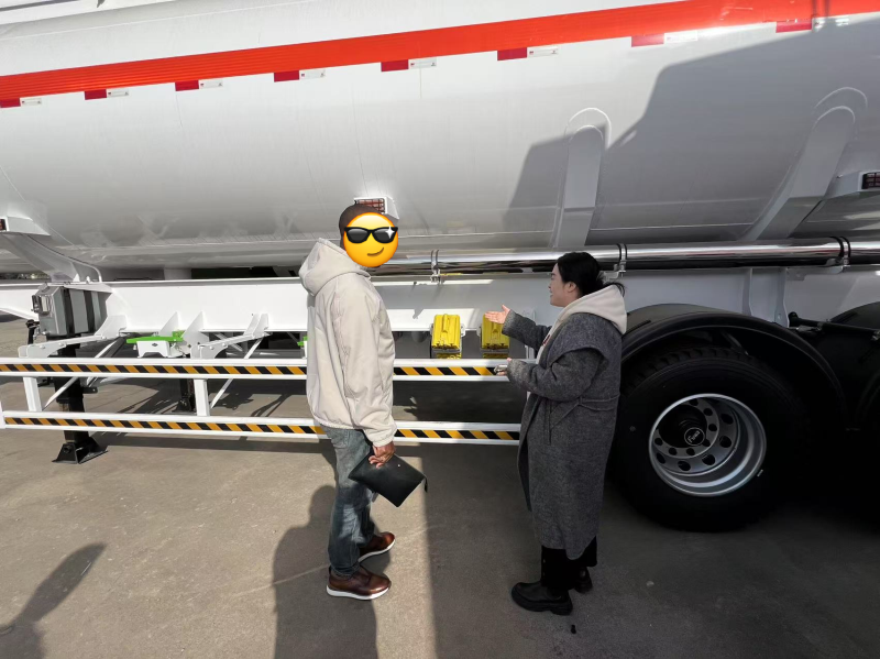 Comment Luyi Auto a aidé une entreprise malienne de distribution de carburant à améliorer la sécurité, la capacité et la fiabilité du transport de carburant Comment Luyi Auto a aidé une entreprise malienne de distribution de carburant à améliorer la sécurité, la capacité et la fiabilité du transport de carburant