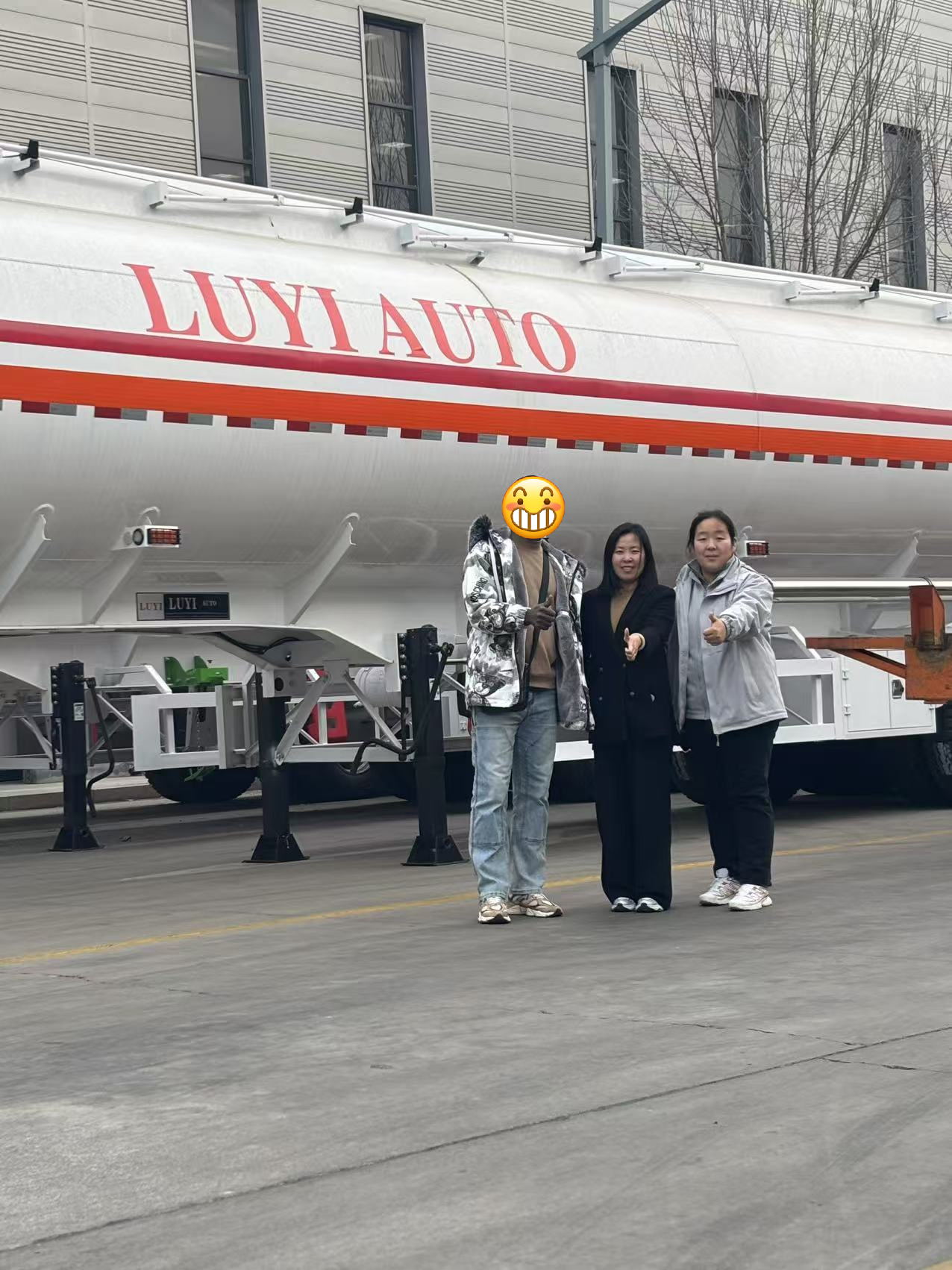 Comment Luyi Auto a aidé un groupe logistique nigérian à améliorer l'efficacité du transport de carburant avec des remorques-citernes diesel de 45 m³ Comment Luyi Auto a aidé un groupe logistique nigérian à améliorer l'efficacité du transport de carburant avec des remorques-citernes diesel de 45 m³