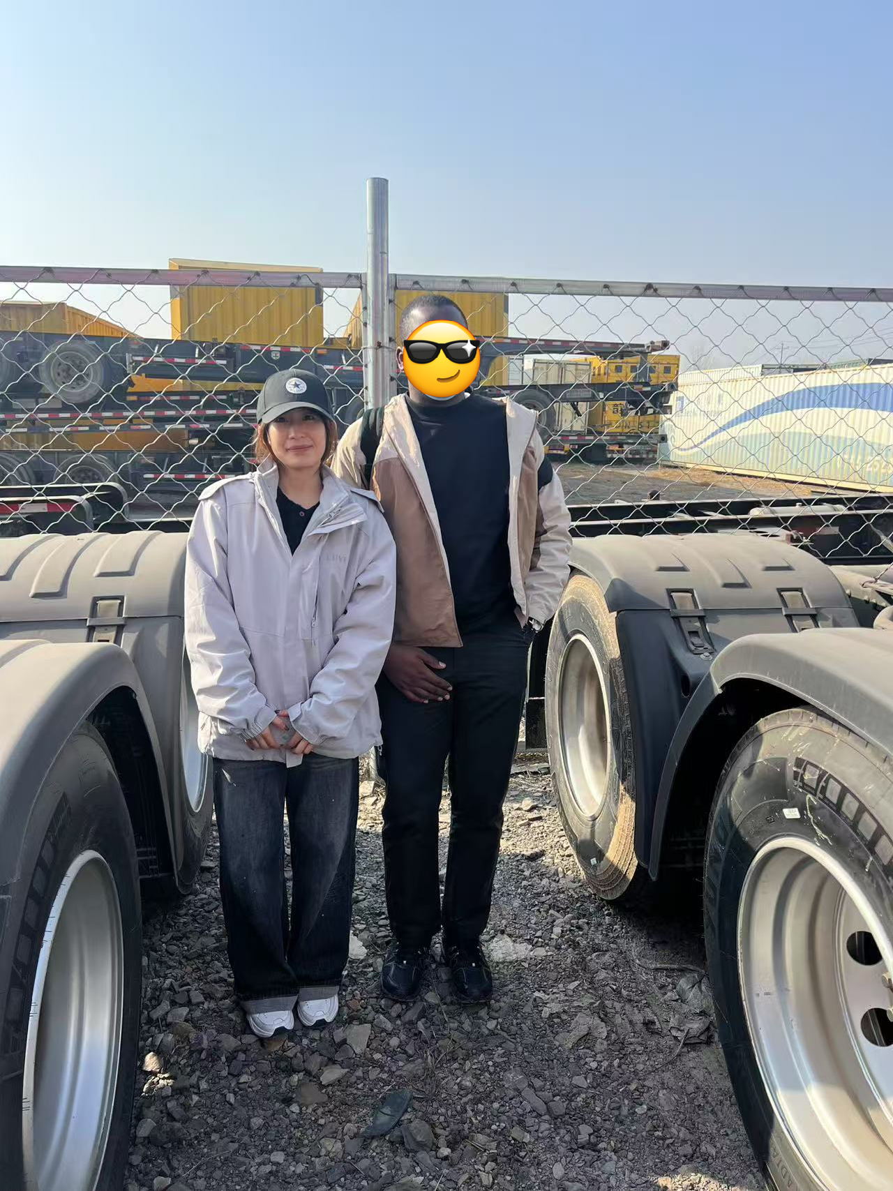 Comment LUYI a aidé un client tanzanien à sécuriser des camions lourds fiables pour le transport d'infrastructures et de ressources